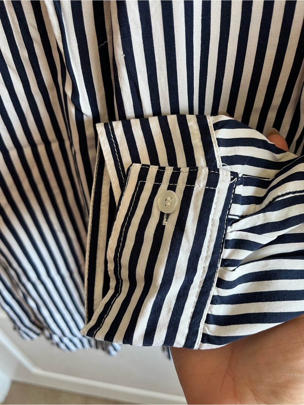 Velvet Heart Navy & White Striped Oversized Button Down Blouse 100% Rayon - Picture 9 of 12